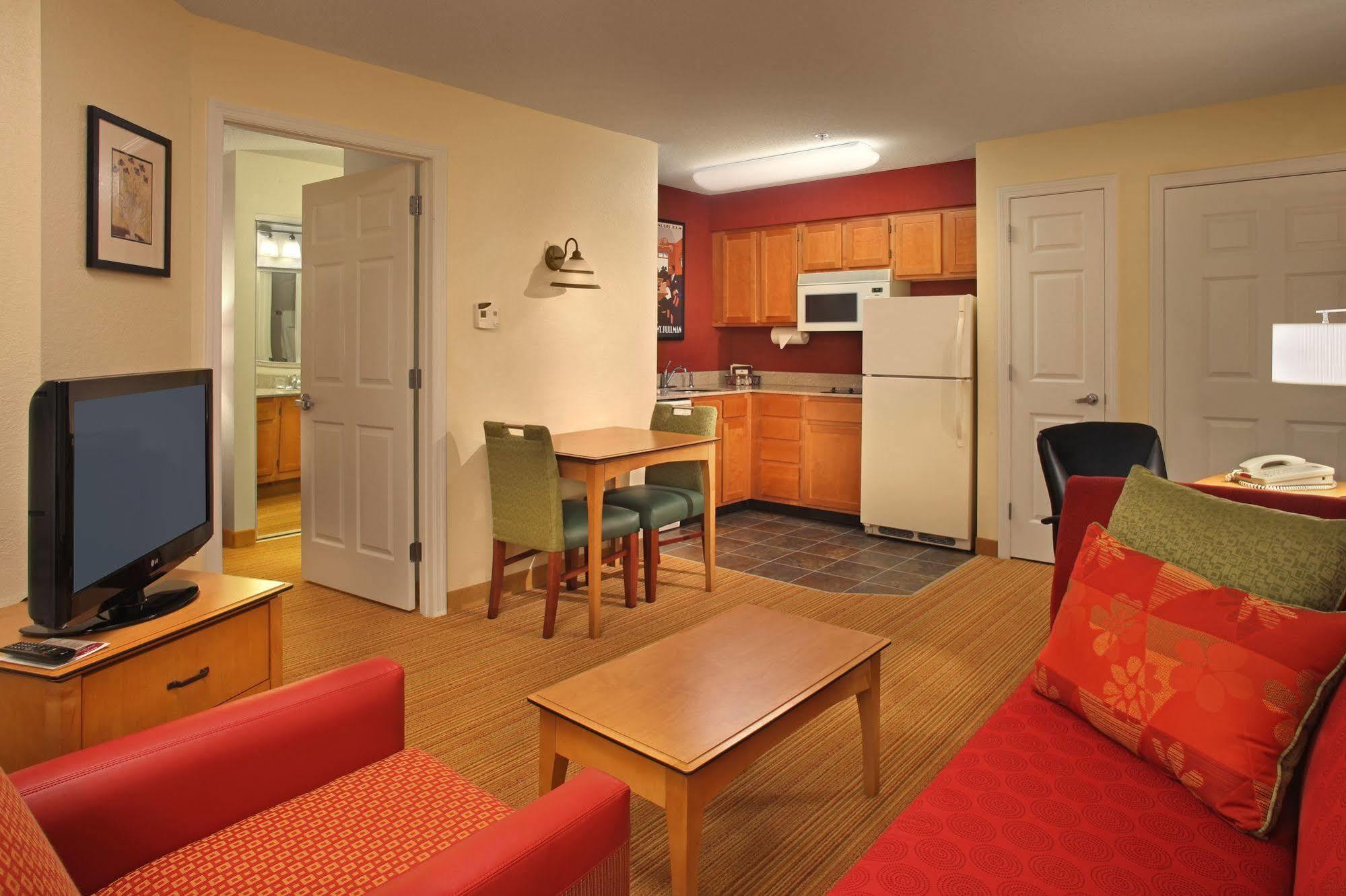 Residence Inn Southington Exterior photo