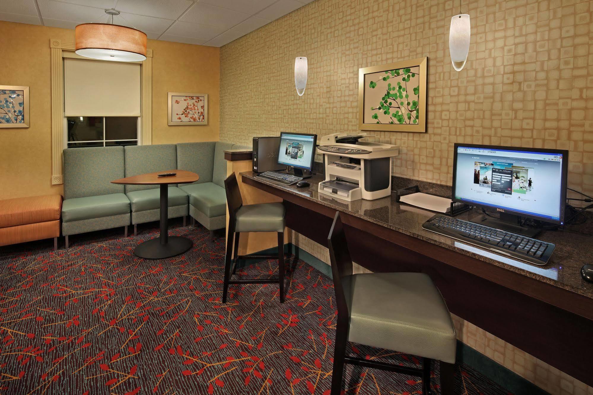 Residence Inn Southington Exterior photo